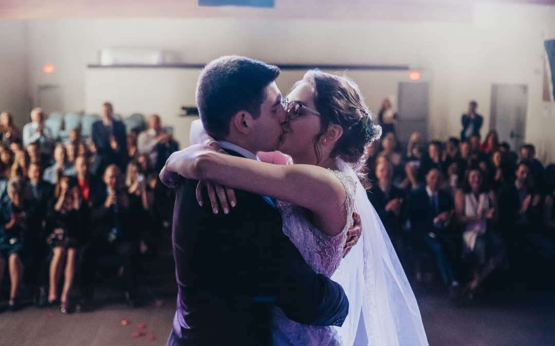 10 Items For Your Wedding Survival Kit